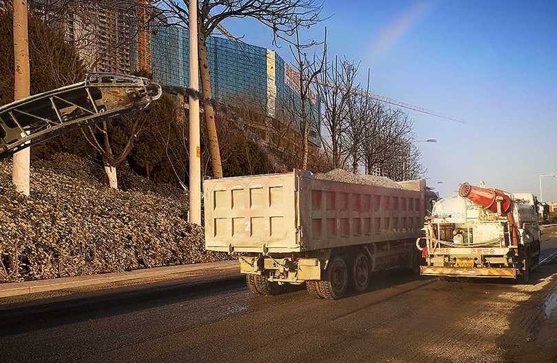 彩色瀝青冷補(bǔ)料的養(yǎng)護(hù)要注意什么？