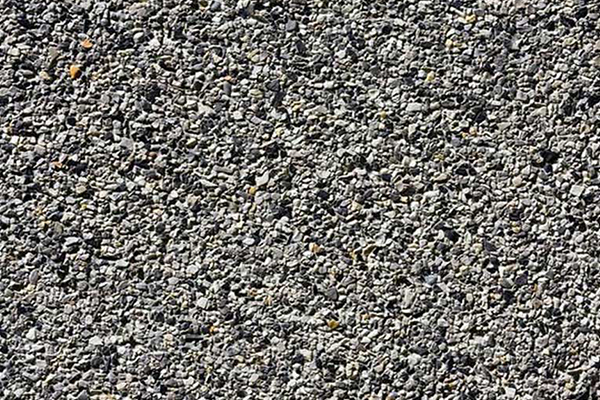 選擇瀝青生產(chǎn)廠(chǎng)家需要考慮多方面因素！